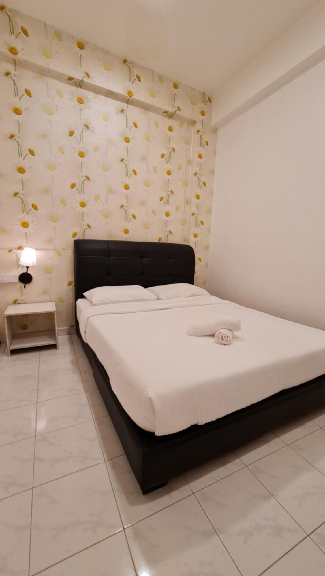 Jade Guesthouse Jonker Melaka Стая снимка
