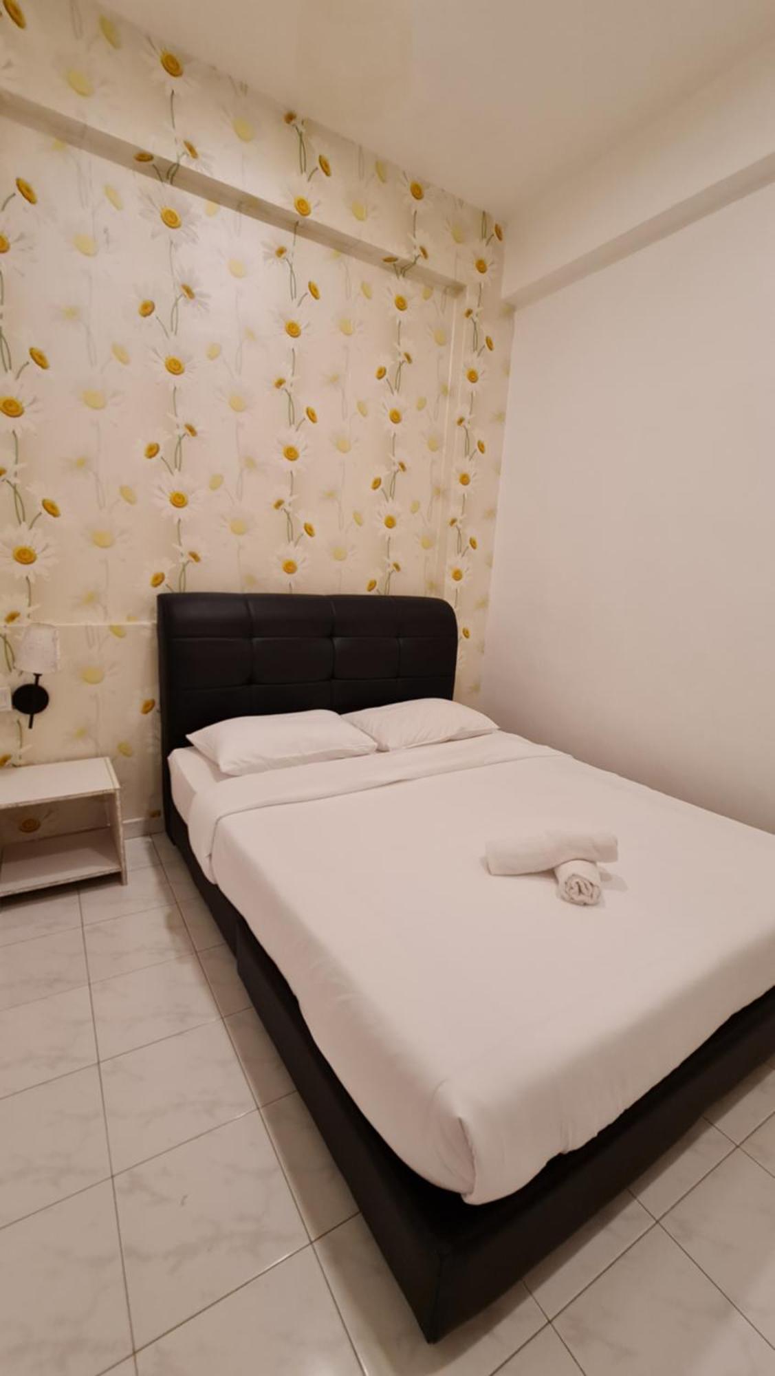 Jade Guesthouse Jonker Melaka Стая снимка