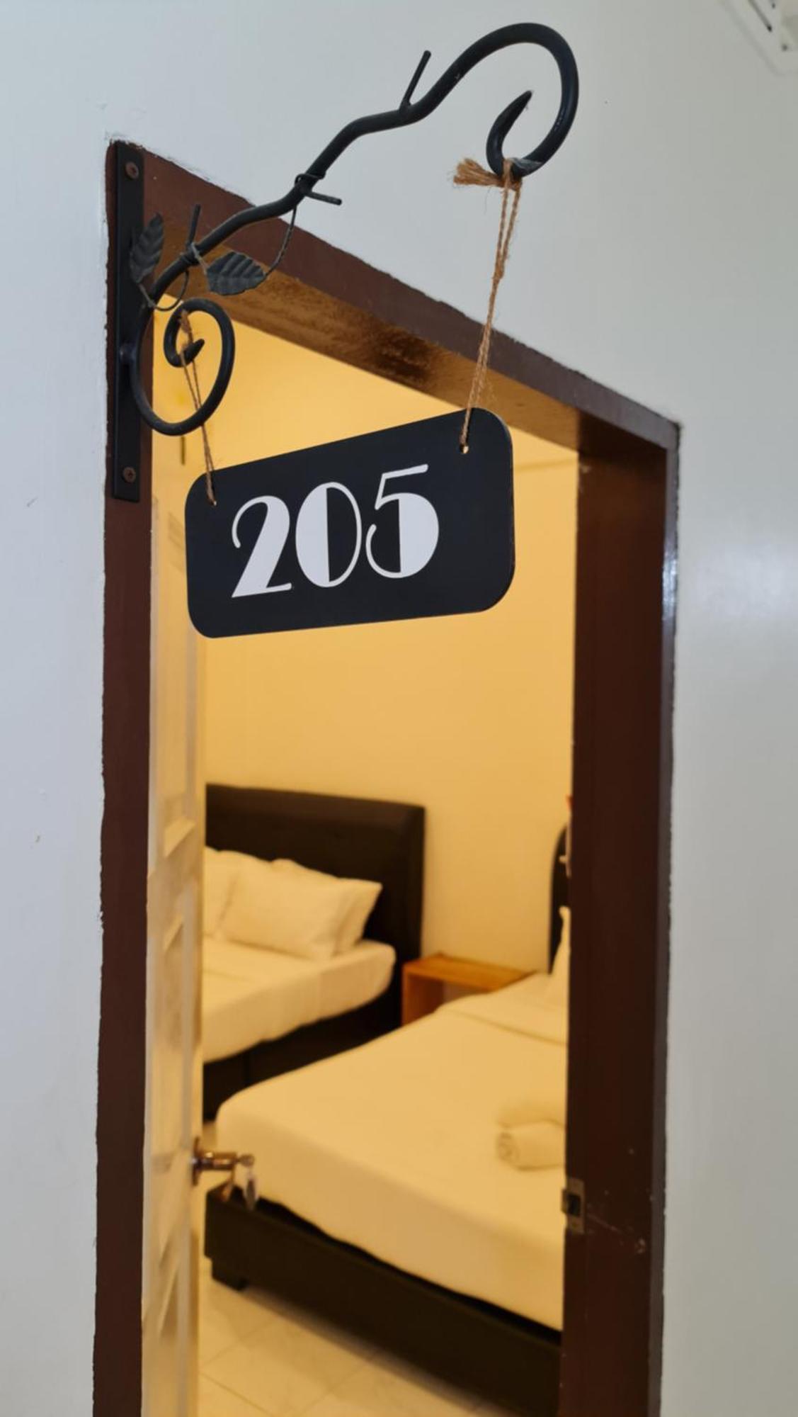 Jade Guesthouse Jonker Melaka Стая снимка